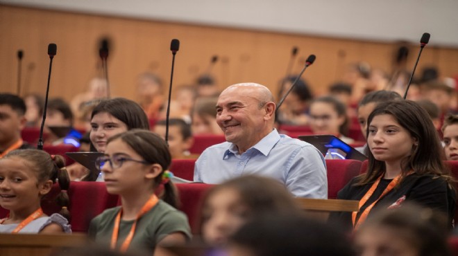 Başkan Soyer çocuklarla buluştu: Ülkenin geleceğini aydınlatacaksınız!